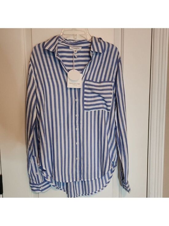 beachlunchlounge Tops - Beachlunchlounge Blue and White Striped Shirt